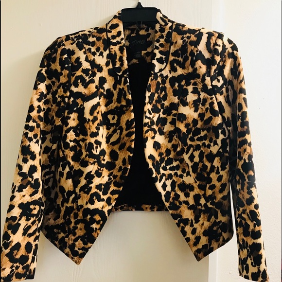 Thalia Sodi Jackets & Blazers - Leopard blazer